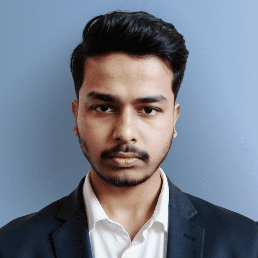 headshot of manoj